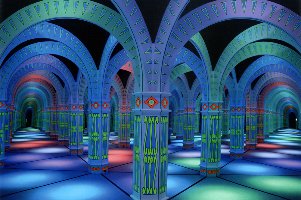 Amazing Mirror Maze (Slider Image 2) | Gatlinburg Attractions