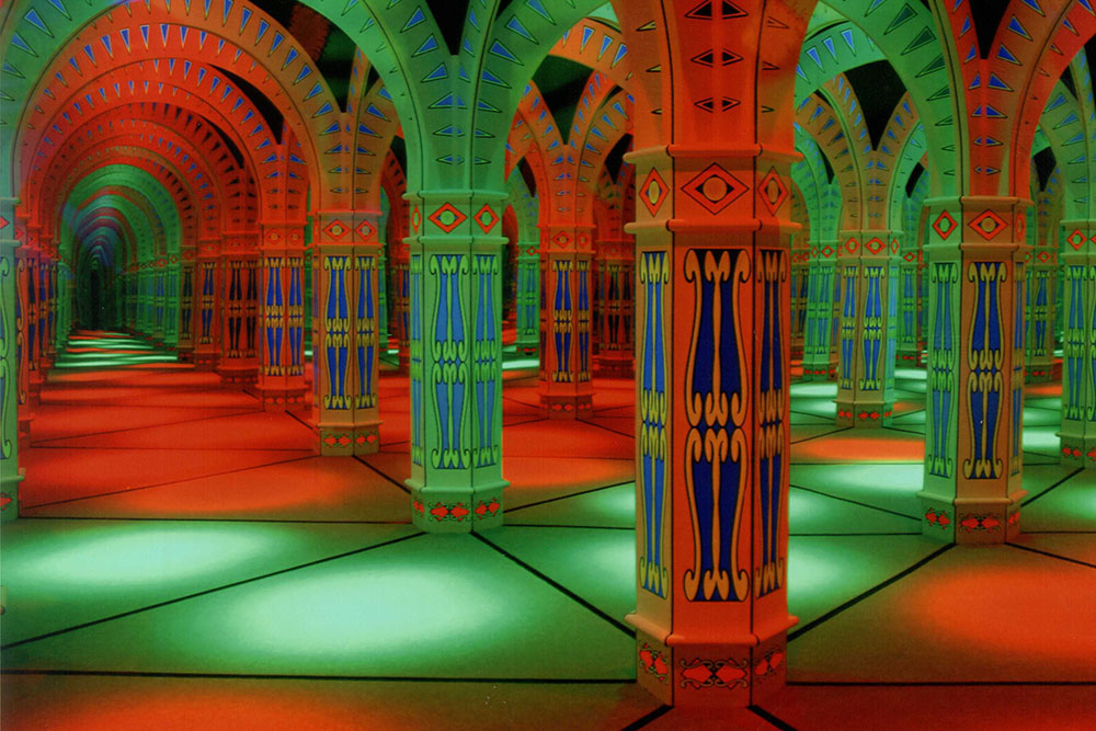 Amazing Mirror Maze (Slider Image 3) | Gatlinburg Attractions
