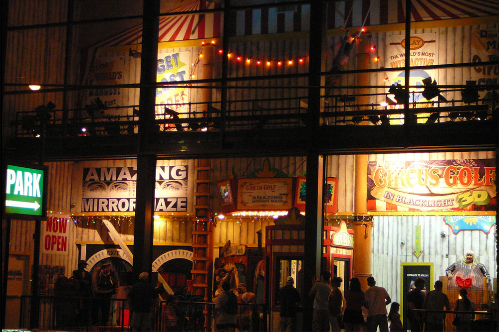 Circus Golf (Slider Image 3) | Gatlinburg Attractions