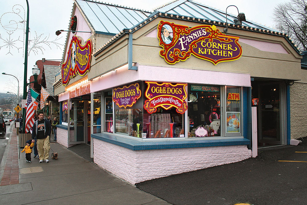 Fannie Farkle's (Slider Image 8) | Gatlinburg Attractions