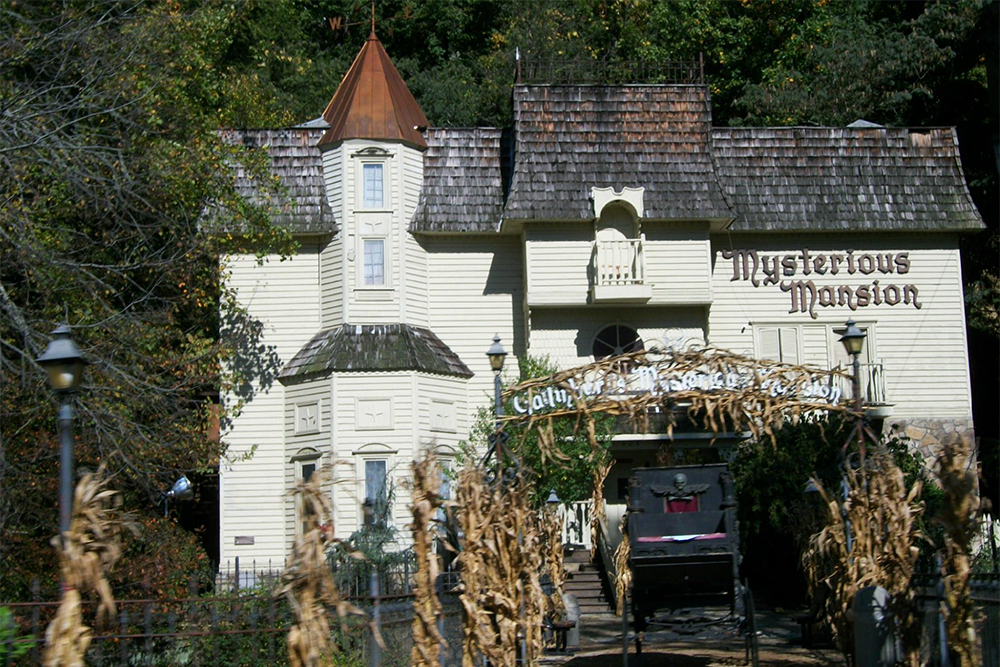 Mysterious Mansion (Slider Image 7) | Gatlinburg Attractions