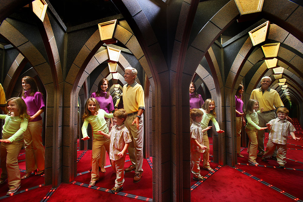 Ripley's Marvelous Mirror Maze (Slider Image 3) | Gatlinburg Attractions